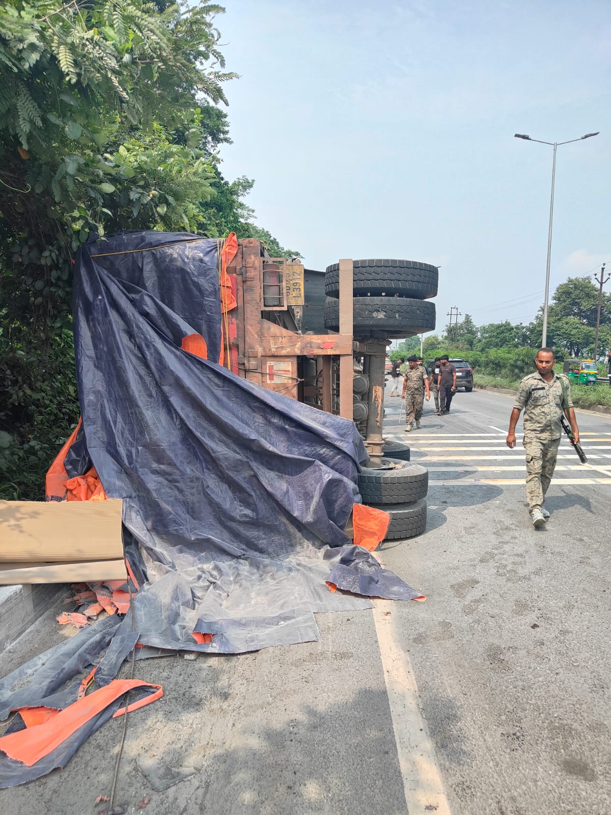 दुर्घटनाग्रस्त वाहन दुर्घटनाग्रस्त वाहन