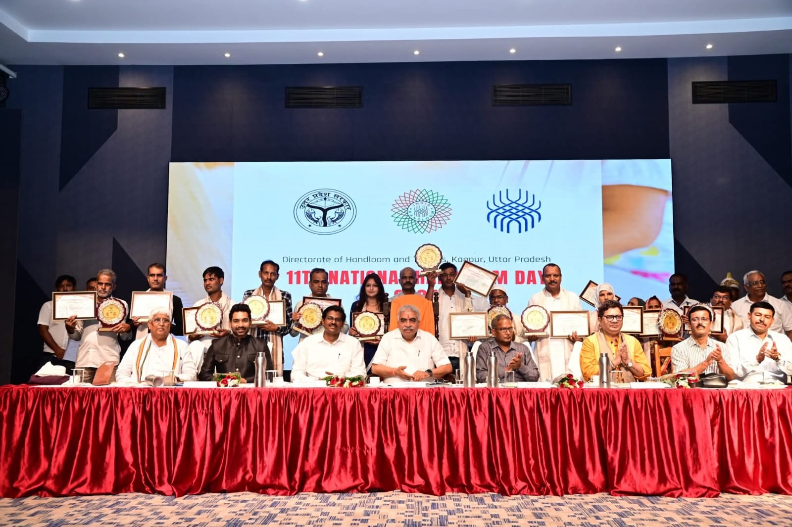 कार्यक्रम के दौरान लिया गया छाया चित्र