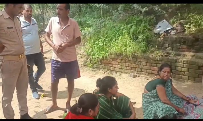 घटना स्थल पर बिलखते परिजन