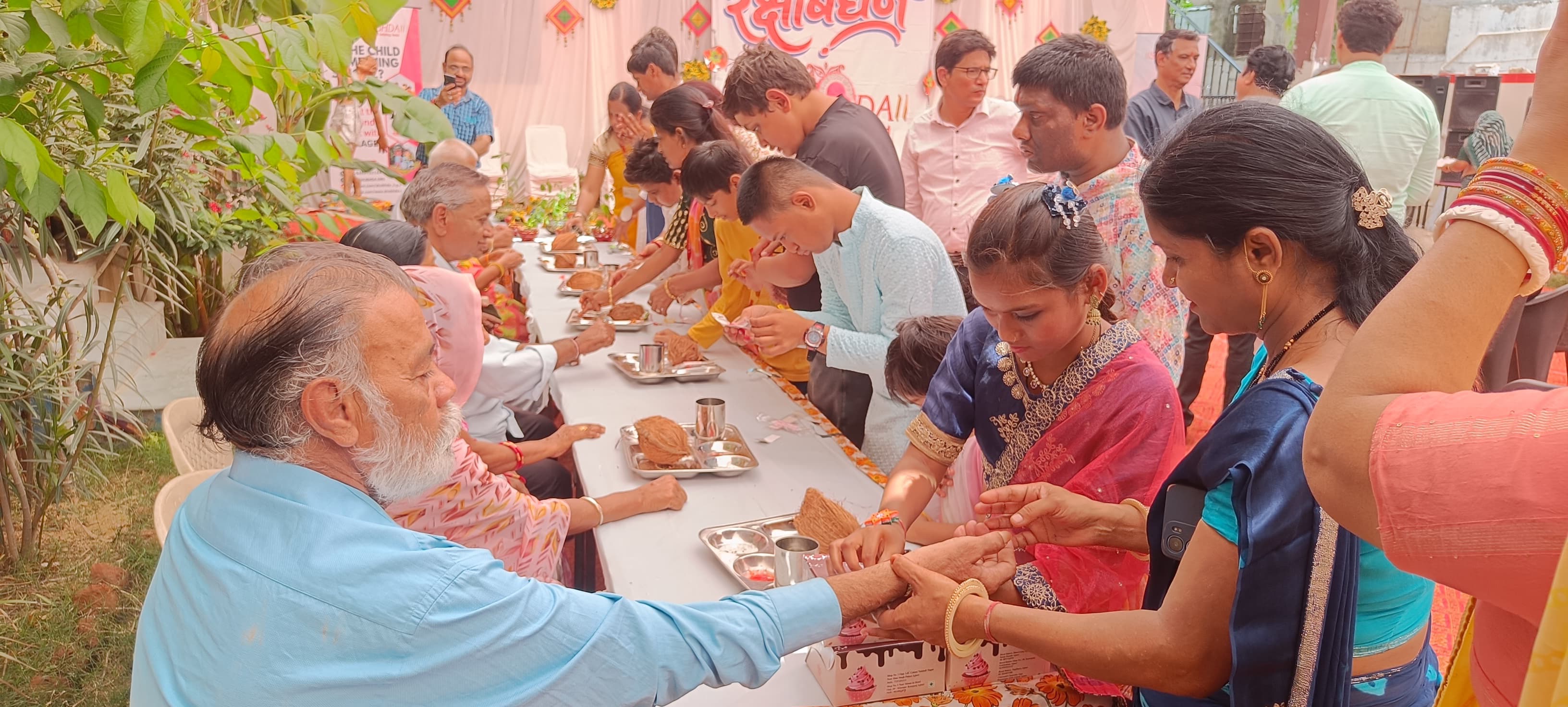 शुभदा के विशेष बच्चों ने मनाया रक्षाबंधन पर्व, समाज के प्रमुख लोग बने सहभागी
