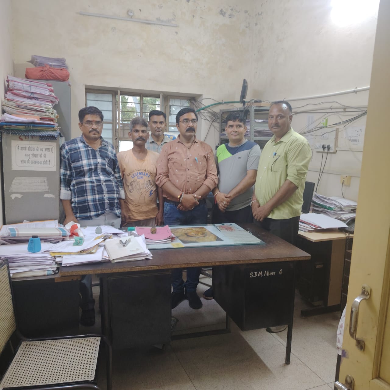 उपखण्ड अधिकारी का रीडर,होमगार्ड एवं एक प्राइवेट व्यक्ति 25 हजार रुपये की रिश्वत लेते गिरफ्तार