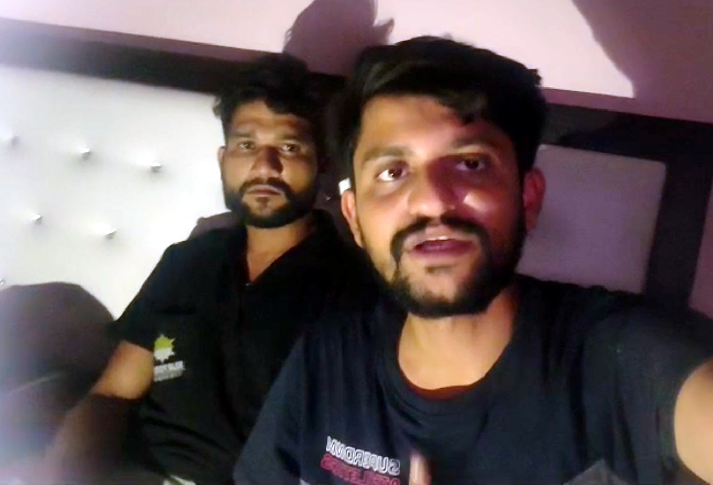 जिला प्रशासन ने रात्रि में जंगल में फंसे तीन युवकों को सुरक्षित बचाया जिला प्रशासन ने रात्रि में जंगल में फंसे तीन युवकों को सुरक्षित बचाया