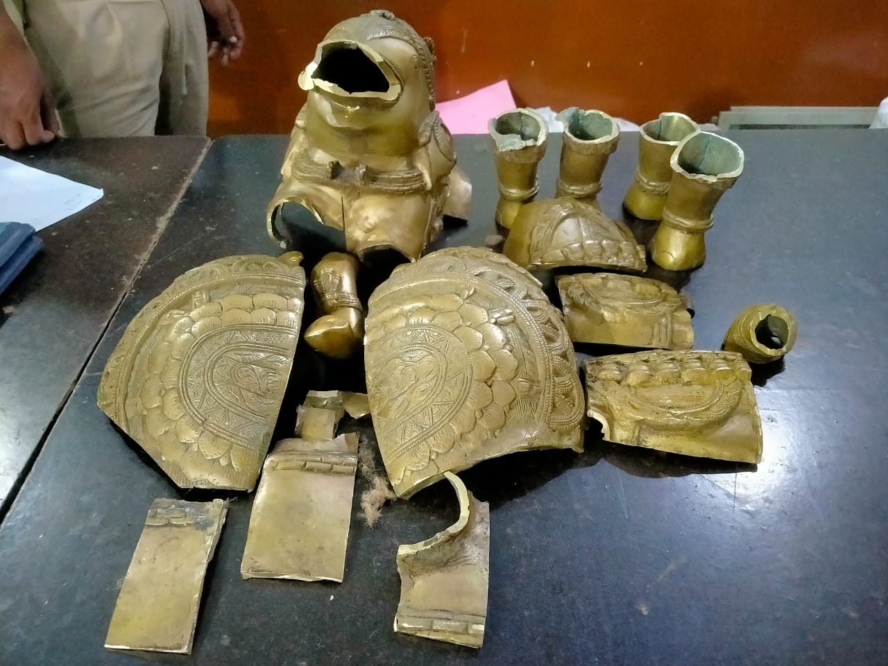 उप मुख्यमंत्री टीएस सिंहदेव के निवास से पीतल की मूर्ति चोरी