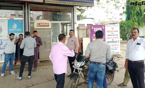 भोपाल में एक और पेट्रोल पंप सील, बिना हेलमेट के दे रहे थे महंगा पेट्रोल
