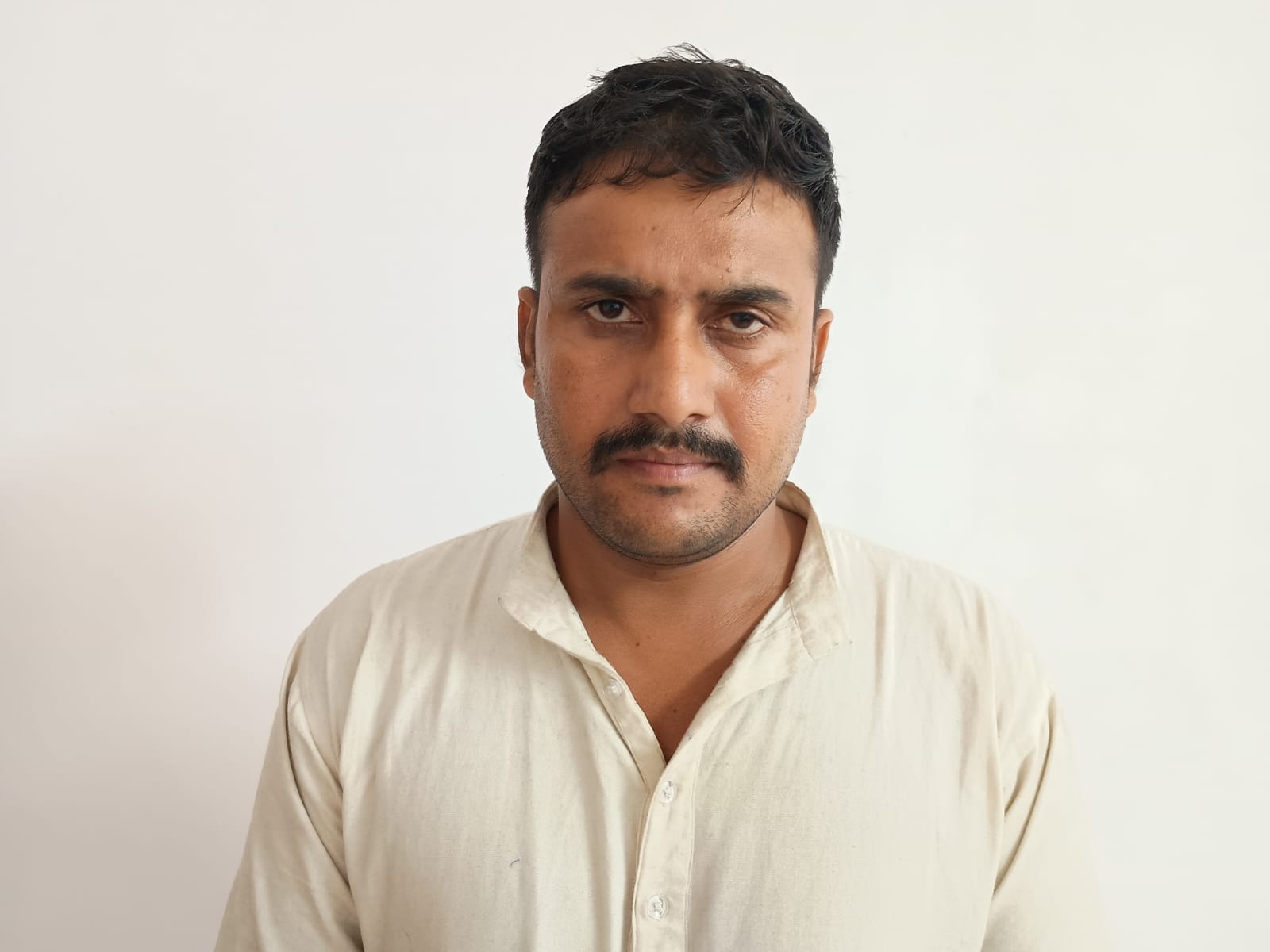 एसआई भर्ती परीक्षा मामला:परीक्षा पूर्व पेपर लीक सॉल्वड पेपर पढ़कर चयनित होने वाला एक और प्रोबेशनर उप निरीक्षक गिरफ्तार