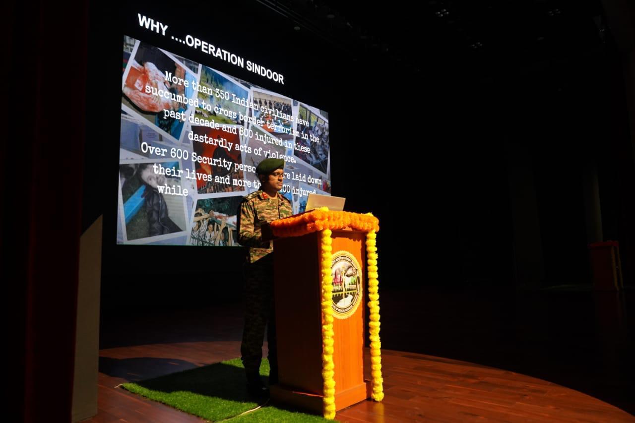 एम्स, विजयपुर में ऑपरेशन सिन्दूर पर एक गहन आउटरीच कार्यक्रम आयोजित किया