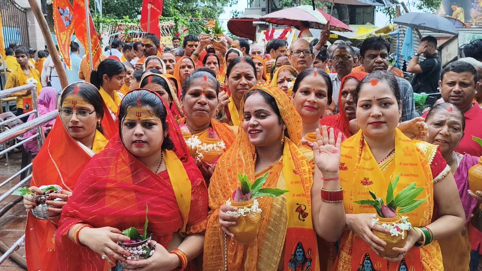 संत गणीनाथ जयंती पर मद्धेशिया समाज की शोभायात्रा संत गणीनाथ जयंती पर मद्धेशिया समाज की शोभायात्रा