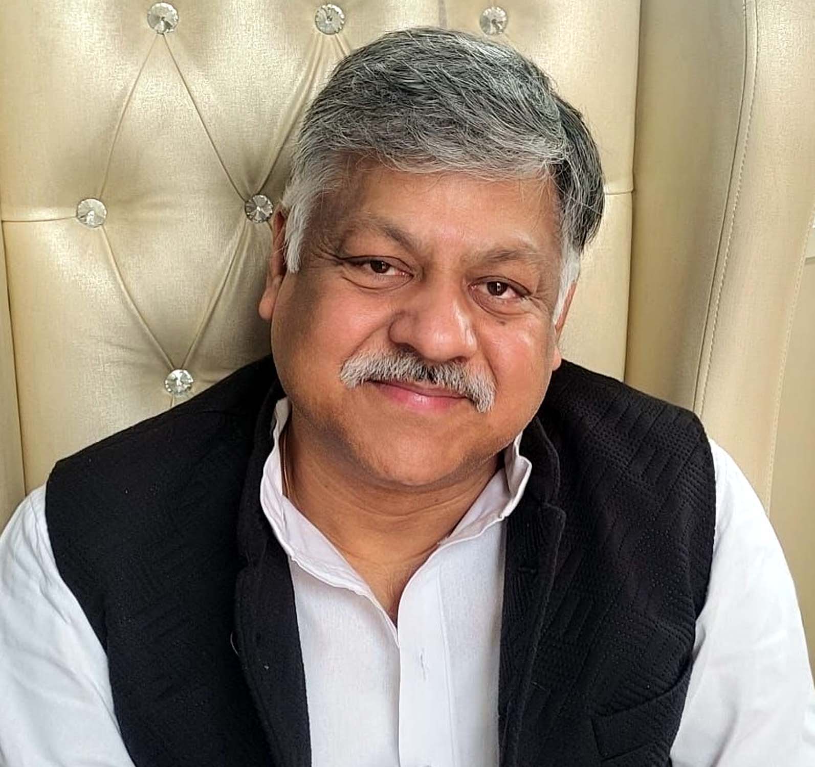 अशोक बुवानीवाला।