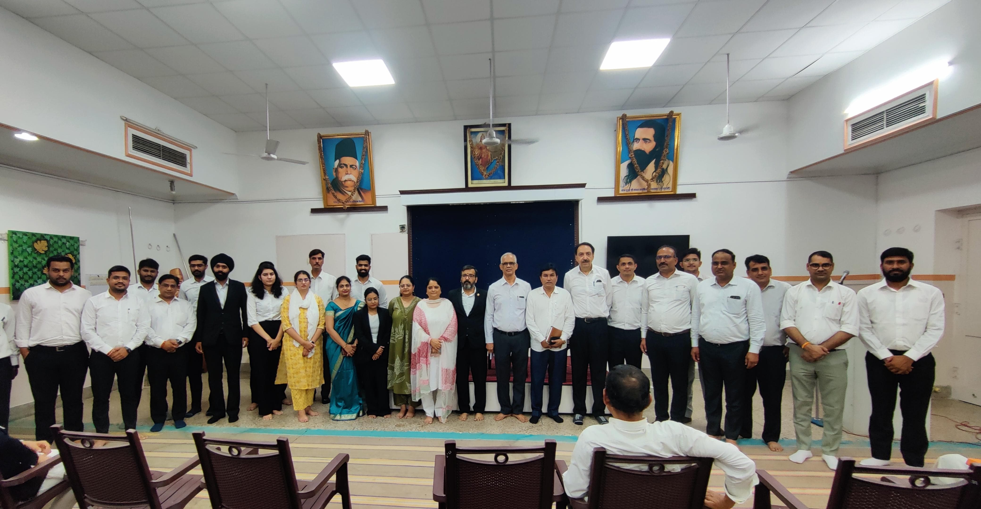 अधिवक्ता परिषद के जयपुर प्रांत की उच्च न्यायालय व जिला न्यायालय इकाई की संयुक्त बैठक।