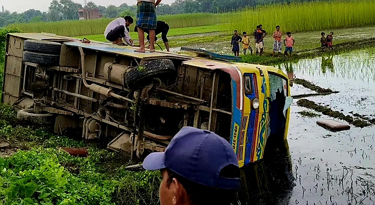 दुर्घटनाग्रस्त बस