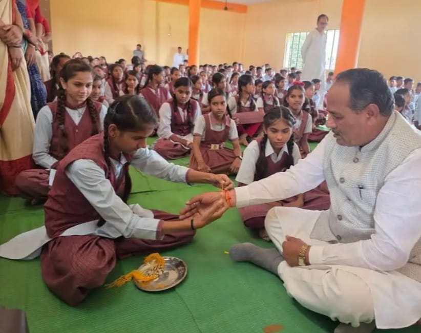 रिश्तों को मजबूत करता है रक्षाबंधन पर्व-मोहन नागर