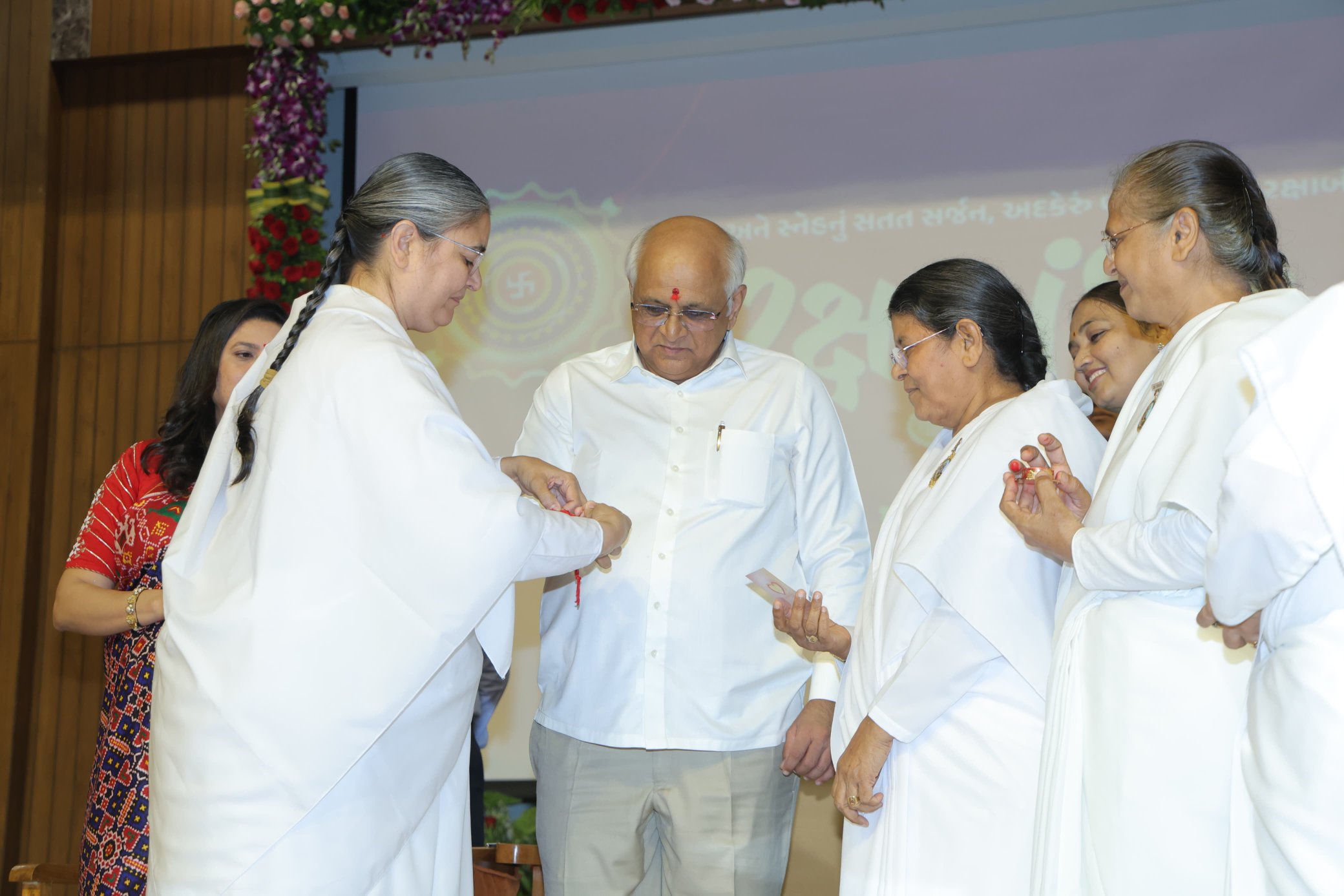 રક્ષાબંધનની ઉજવણી રક્ષાબંધનની ઉજવણી