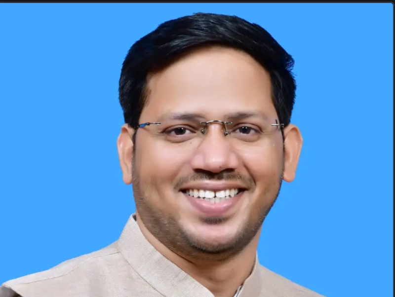 नगर परिषद चेयरमैन डॉ यशपाल