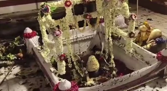 मंदिर में आग के बाद की फोटो