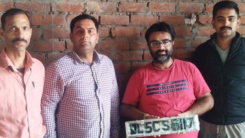 पुलिस की गिरफ्त में किडनैपर पुलिस की गिरफ्त में किडनैपर
