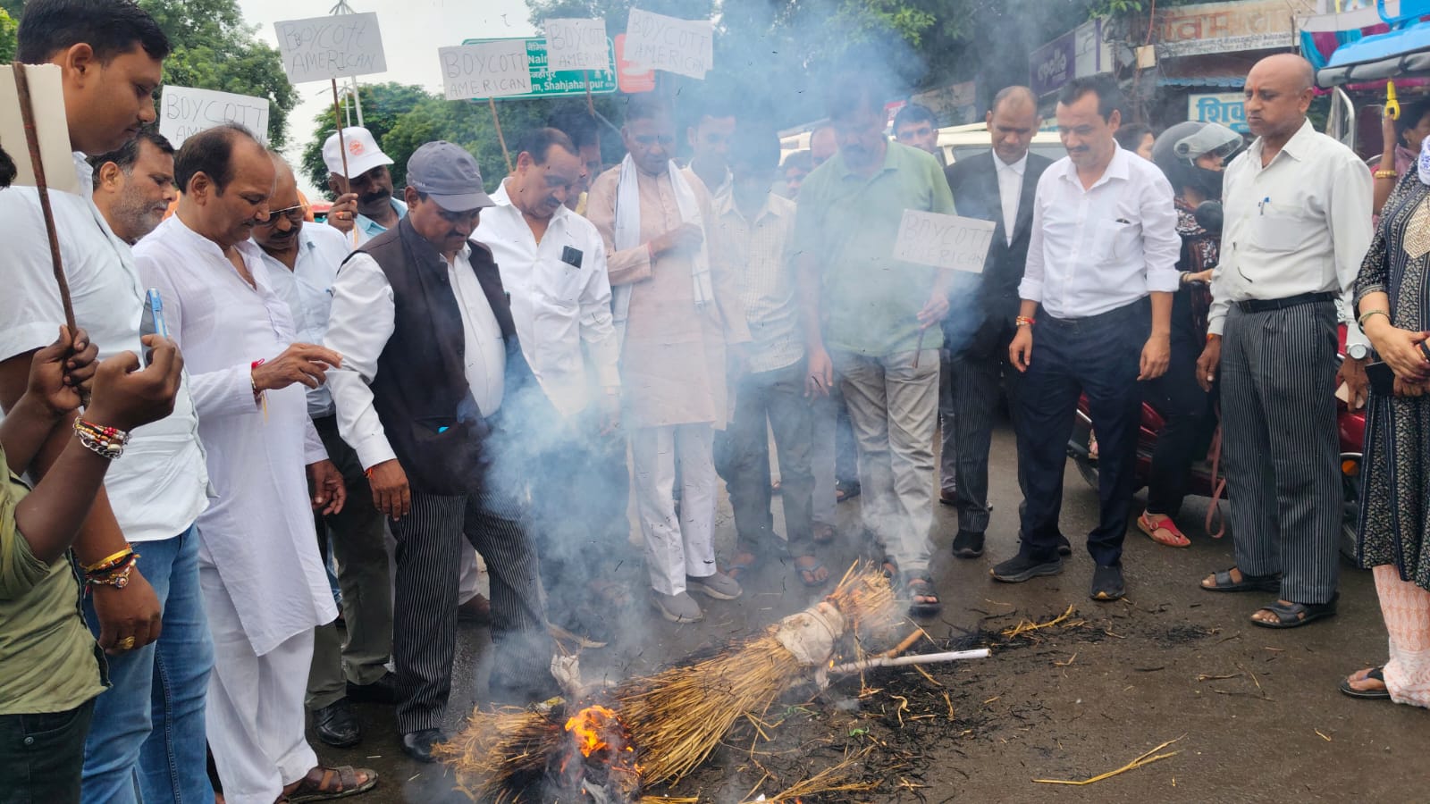 अमेरिका व अन्य विदेशी सामानों को नहीं बिकने देंगे:हर्ष वर्धन सिंह