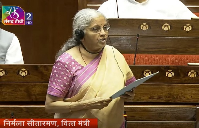 राज्‍यसभा में विधेयक पर चर्चा का जवाब देते वित्‍त मंत्री निर्मला सीतारमण