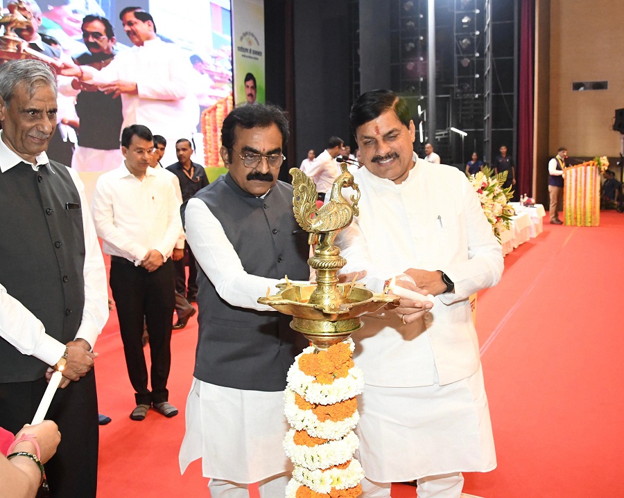 ‘पर्यावरण से समन्वय’ विषय पर एक दिवसीय संगोष्ठी-सह प्रशिक्षण कार्यशाला