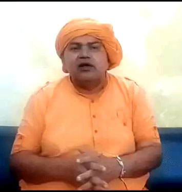 जिंदा बाप का किया श्राद्ध करने वाला राजेंद्र देव।
