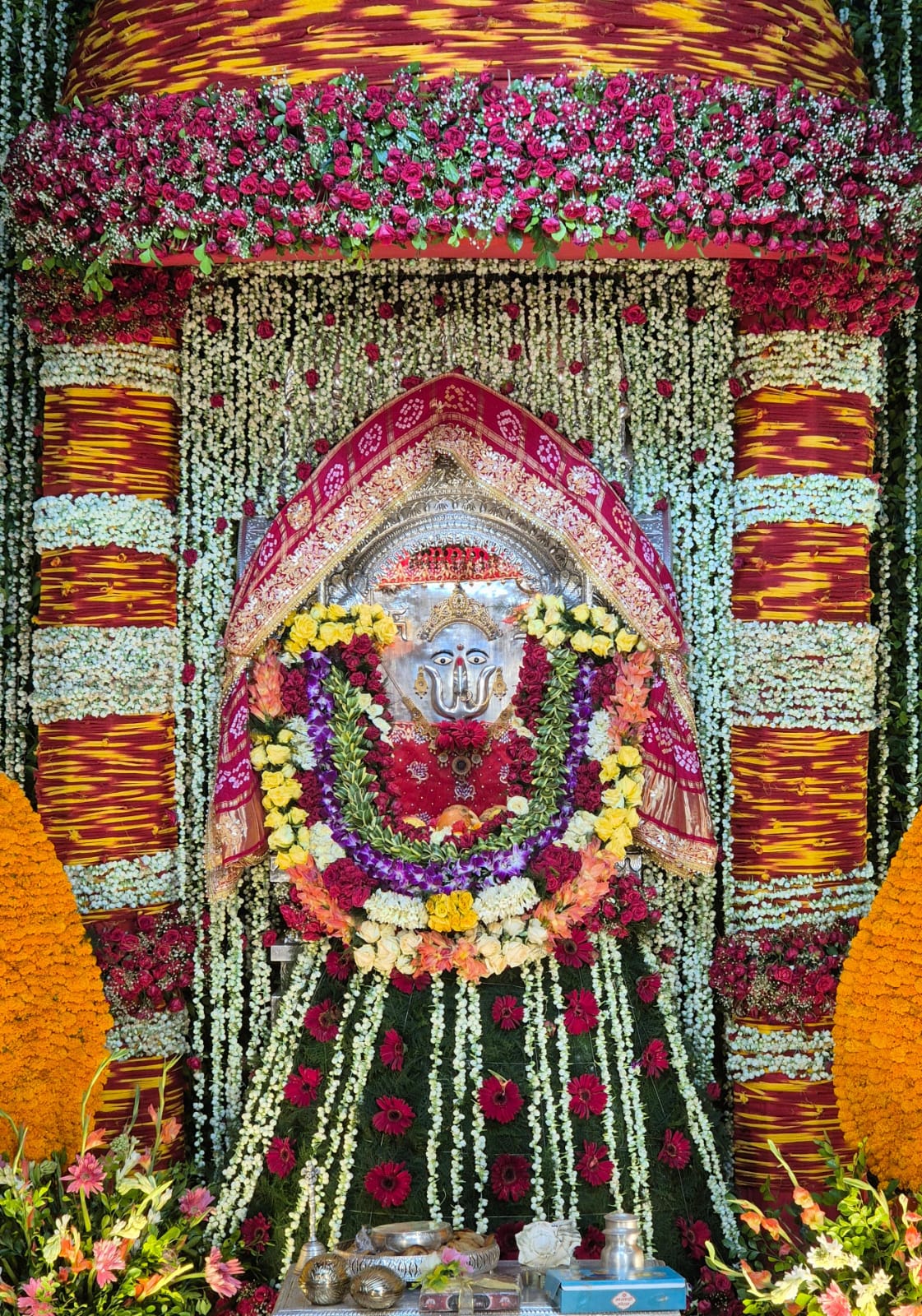 दादी जी का मंदिर दादी जी का मंदिर