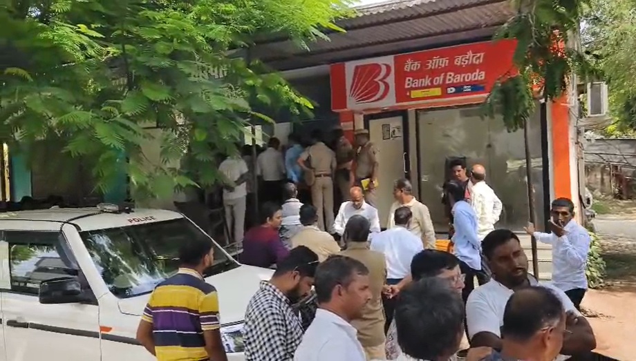 पूछताछ के लिए बुलाए गए सर्राफा व्यवसायी की थाने में मौत, मामला गर्माया पूछताछ के लिए बुलाए गए सर्राफा व्यवसायी की थाने में मौत, मामला गर्माया