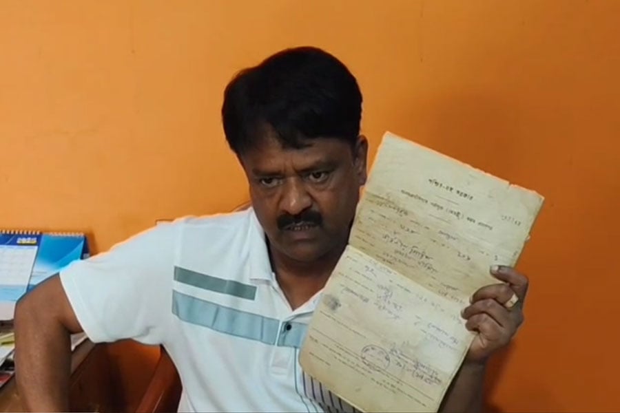 वोटर लिस्ट में भाजपा विधायक के माता-पिता का नाम गायब