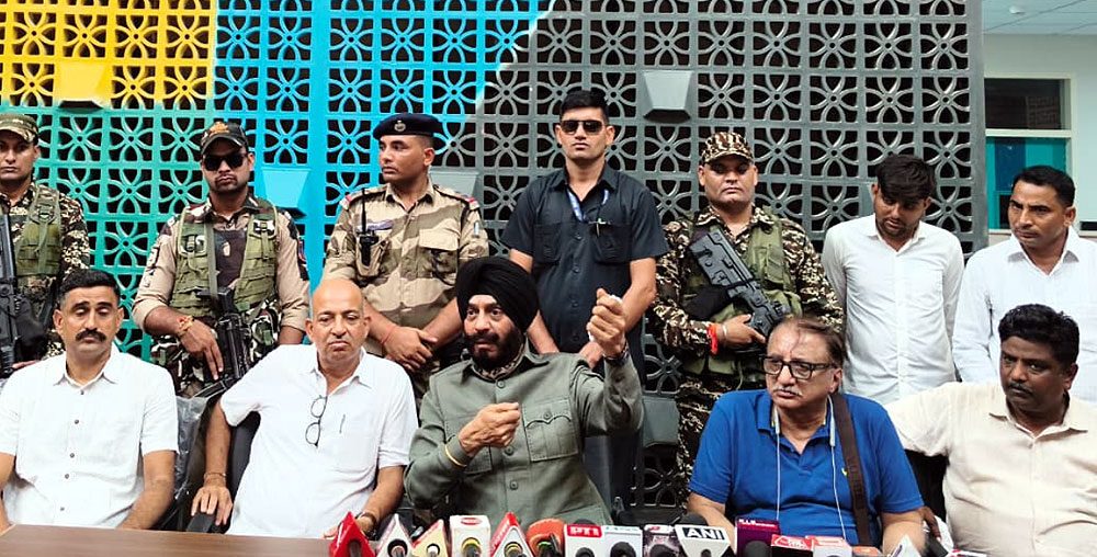 पाकिस्तान आतंकवाद की सबसे बड़ी फैक्ट्री, पीओके हमारा है, लेकर रहेंगे : बिट्टा