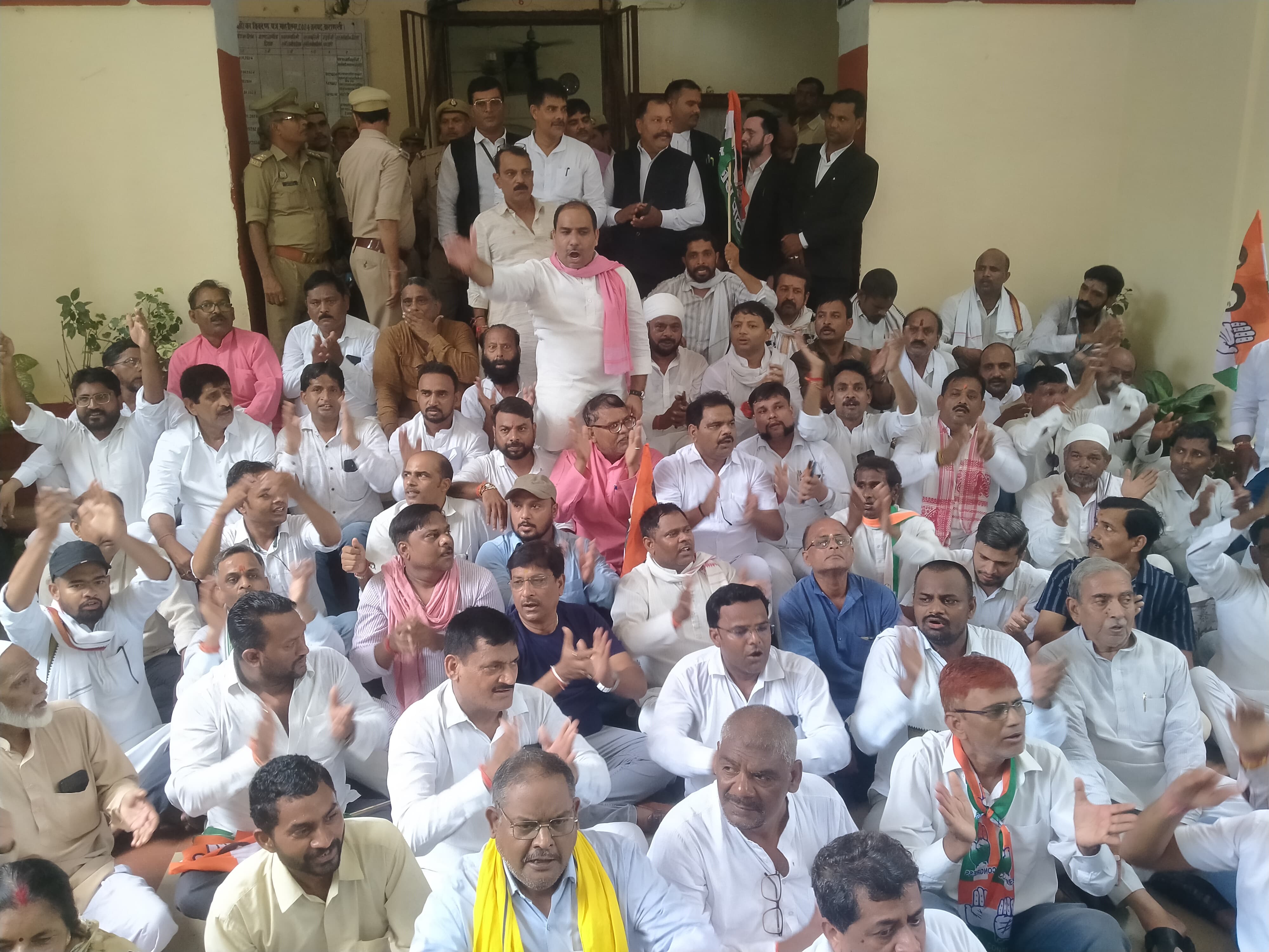 कांग्रेस का प्रोटेस्ट