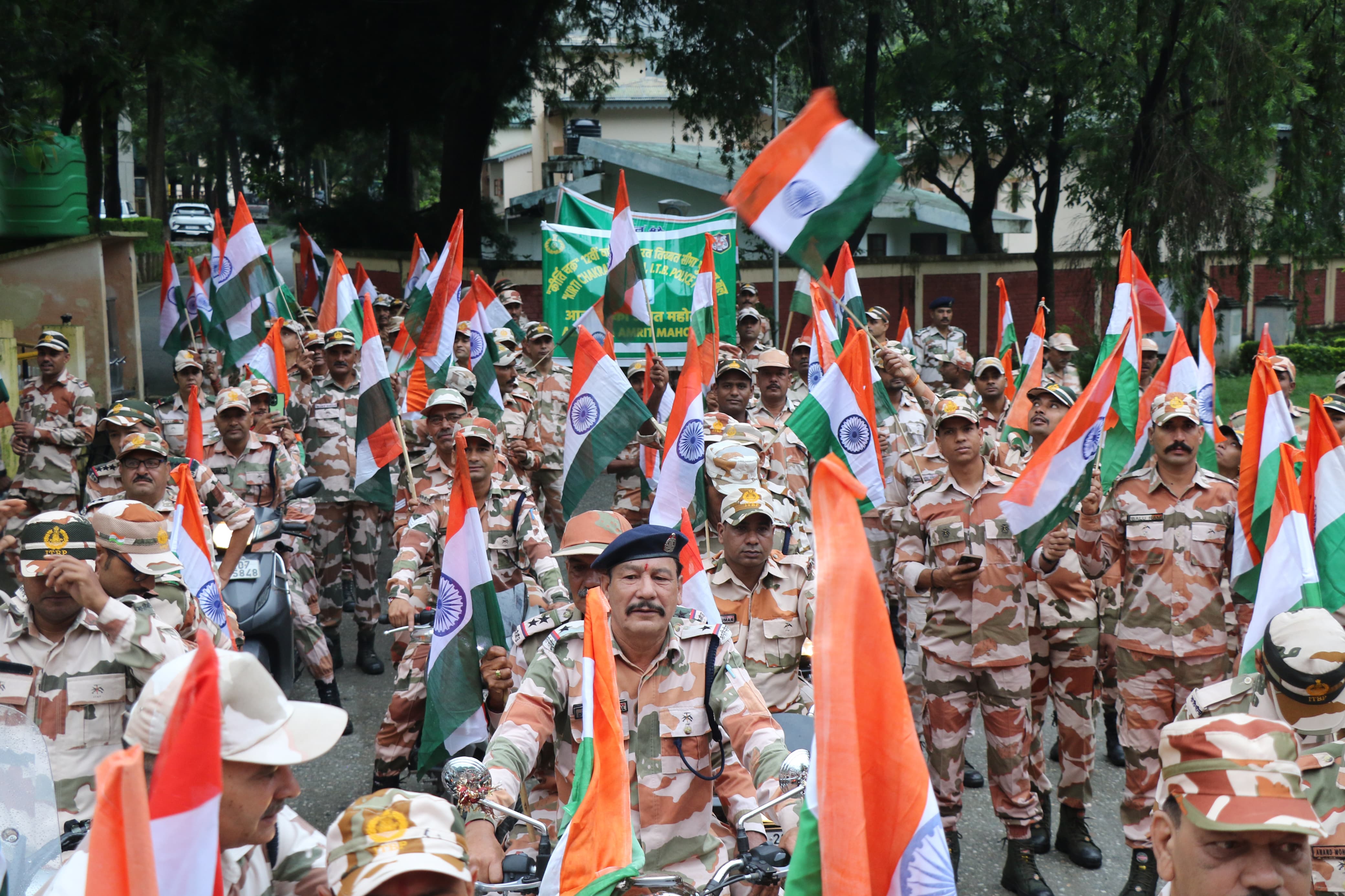हिमवीरों का संदेश तिरंगा हमारा मान, हमारा अभिमान