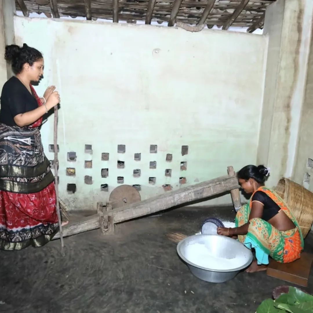 ढेकी कुटती कल्पना सोरेन