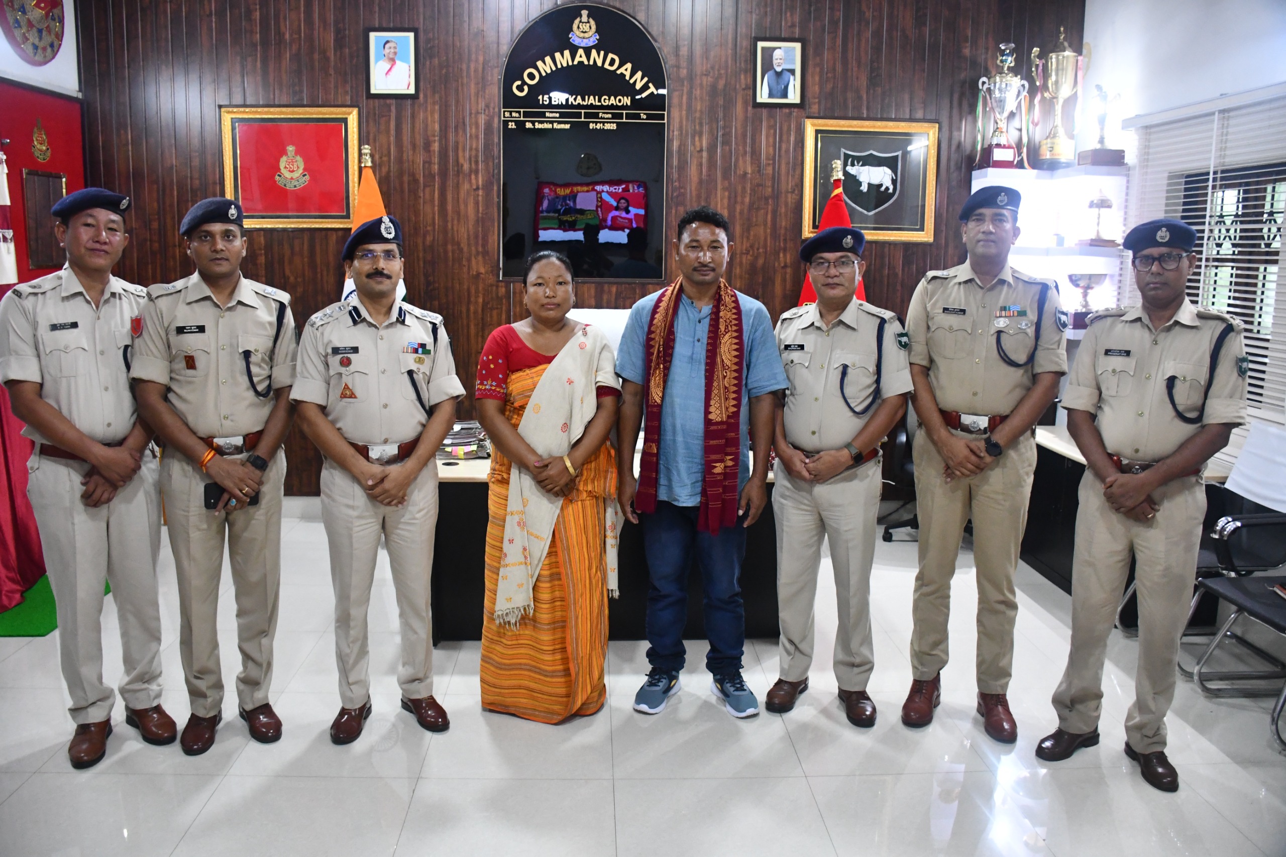 15वीं वाहिनी एस. एस.बी. कार्यक्षेत्र से टूर ऑफ वाइब्रेंट विलेजर्स के मुख्य अतिथियों को स्वतंत्रता दिवस के अवसर पर दिल्ली के लिए रवाना किया गया।