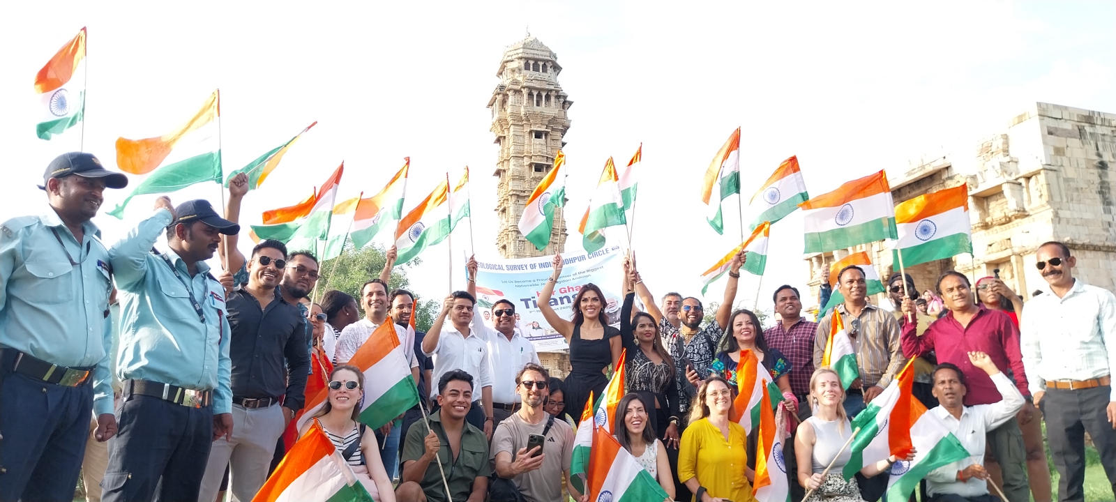 लैटिन अमेरिकी देश के प्रतिनिधि मंडल ने किया चित्तौड़ दुर्ग का भ्रमण।