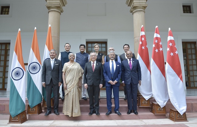 भारत-सिंगापुर ने मंत्रिस्तरीय गोलमेज सम्मेलन बैठक की अध्‍यक्षता करते वित्‍त मंत्री