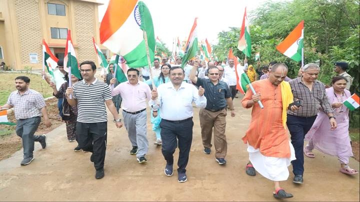 सामन मामा गौ अभ्यारण्य में निकाली गई तिरंगा रैली