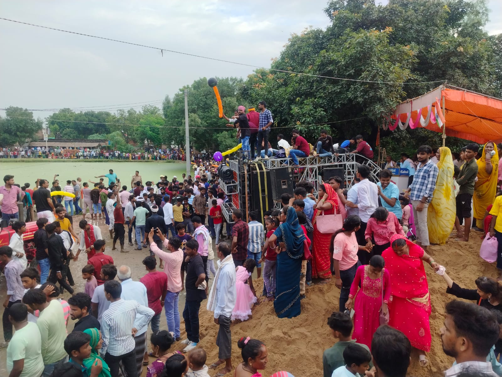 कजगांव के कजरी मेला में दोनों तरफ से आए दूल्हे