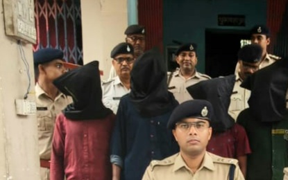पुलिस के गिरफ्त में अपराध
