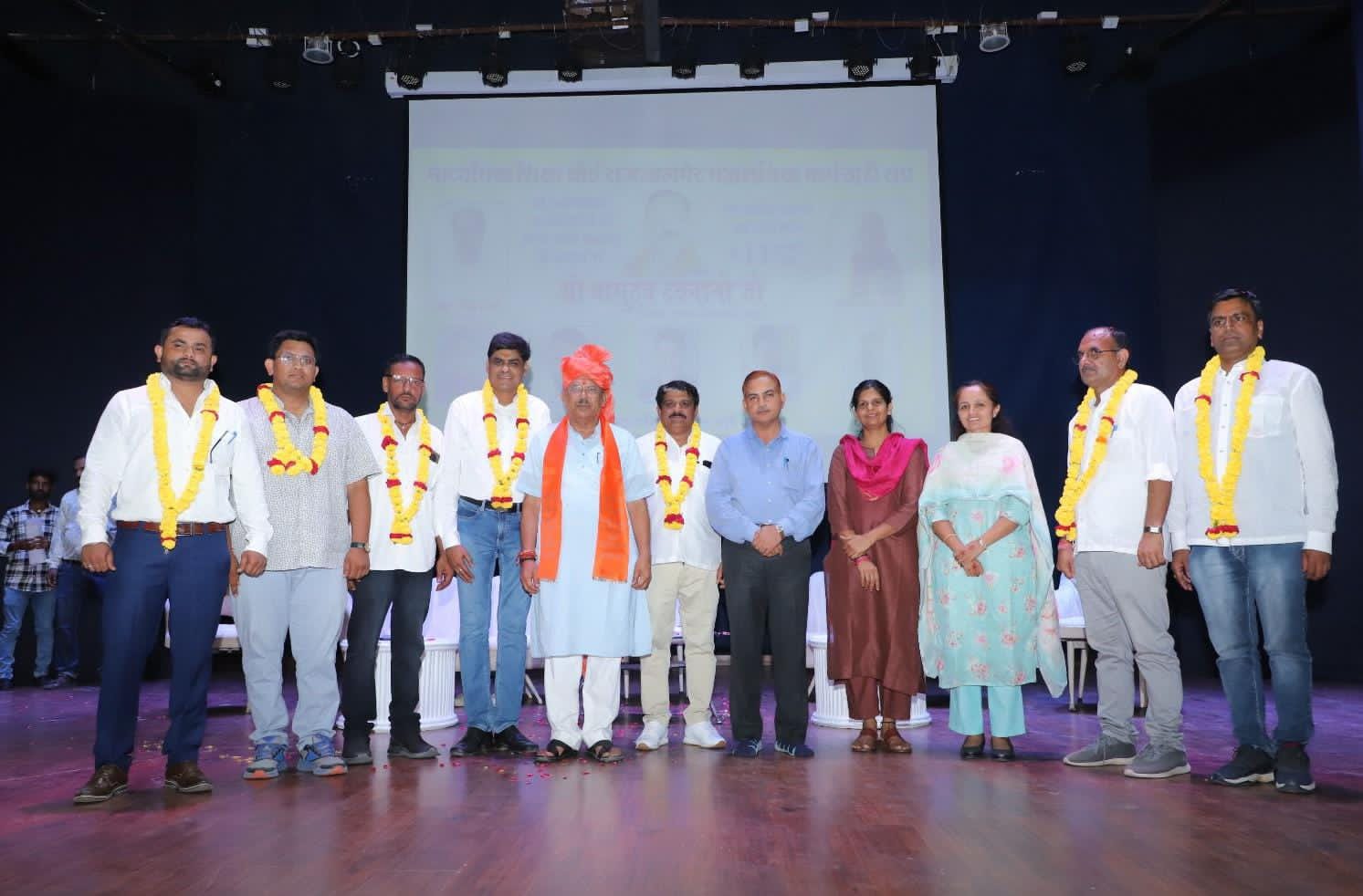 डिजीटल क्रांति के युग से कदमताल करे शिक्षा बोर्ड- देवनानी