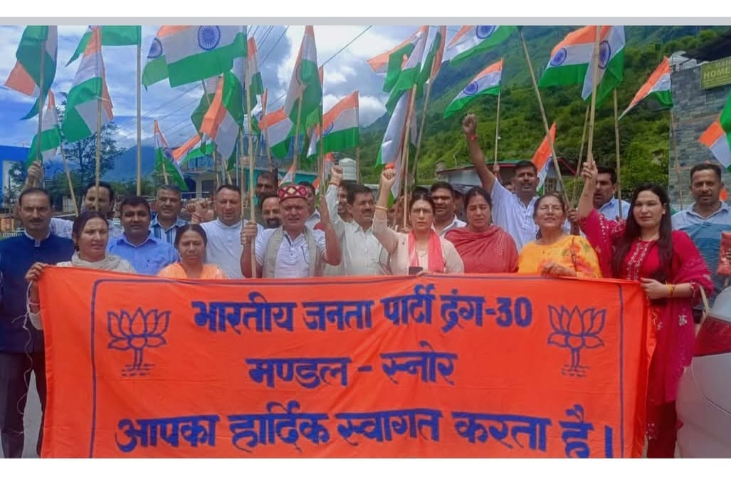 सनोर भाजपा ने निकाली तिरंगा यात्रा