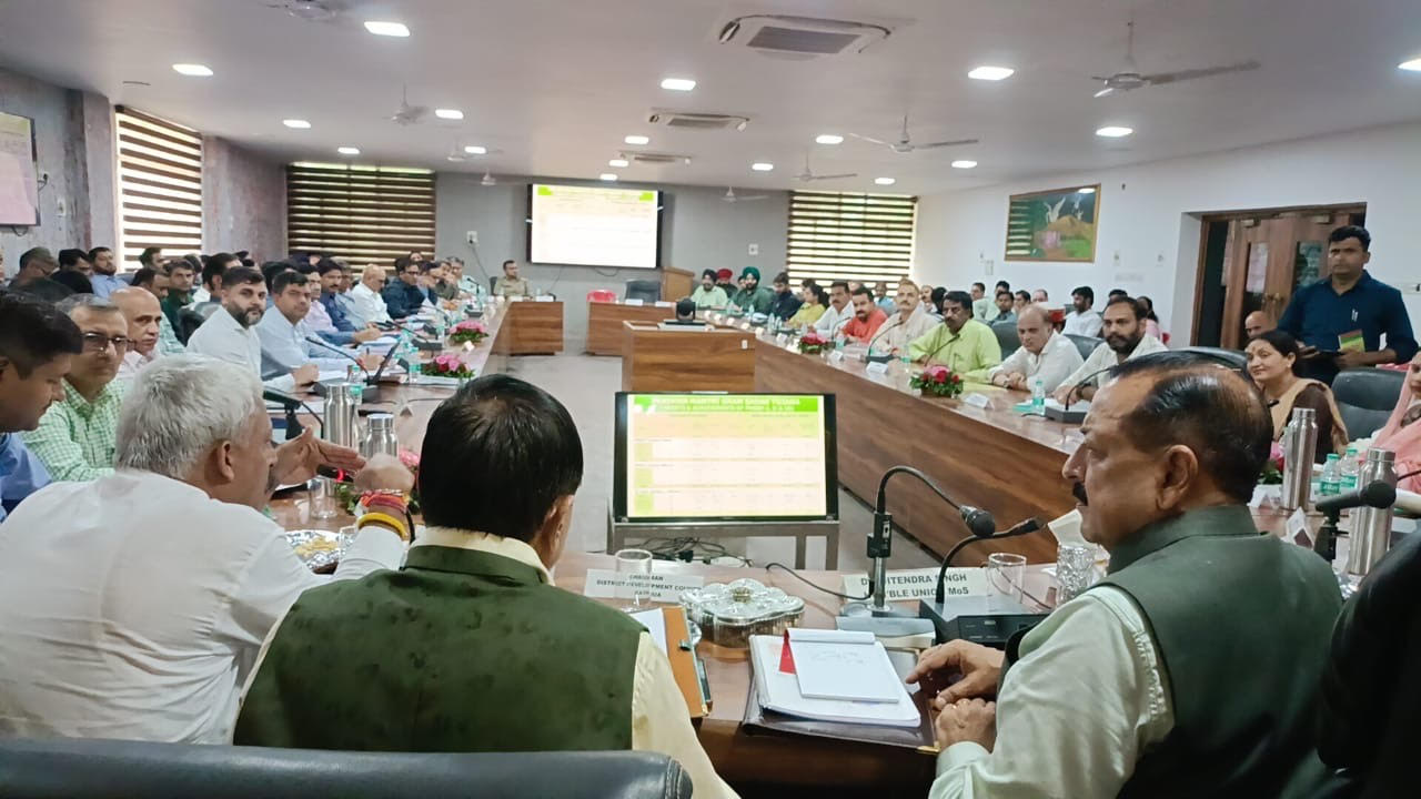 Dr. Jitendra Singh reviews development projects at Disha meeting in Kathua