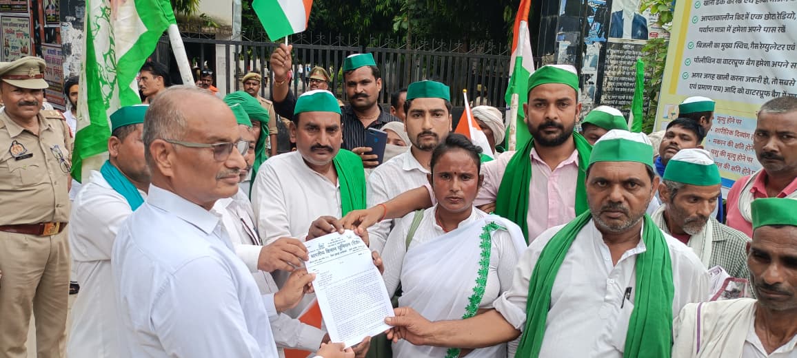 किसान यूनियन ने मागों को लेकर निकाली ट्रैक्टर रैली
