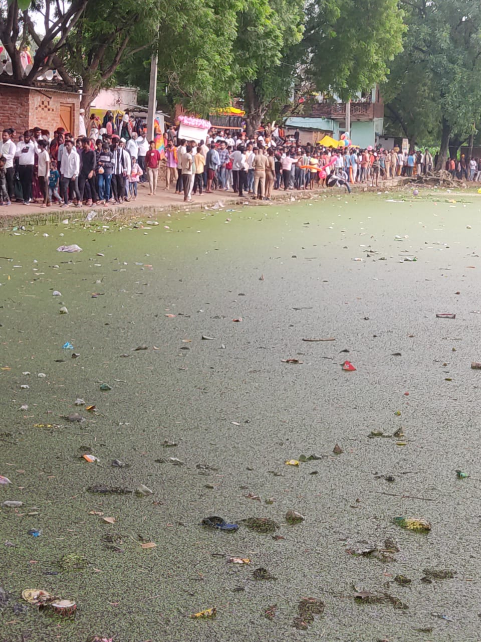 तालाब जहां लगता है कजरी का मेला