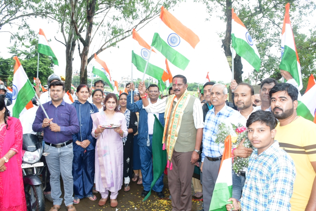 Seoni: Bike rally organized under every home tricolor campaign