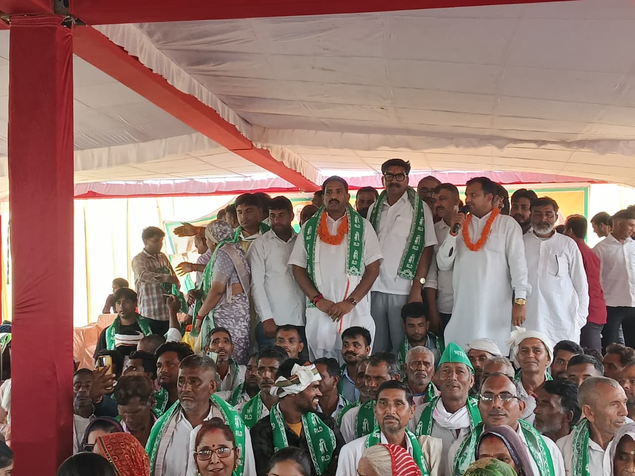 राजस्थान में राष्ट्रीय लोकदल का लगातार बढ़ता कुनबा: 1 हजार 551 लोगों ने थामा पार्टी का दामन