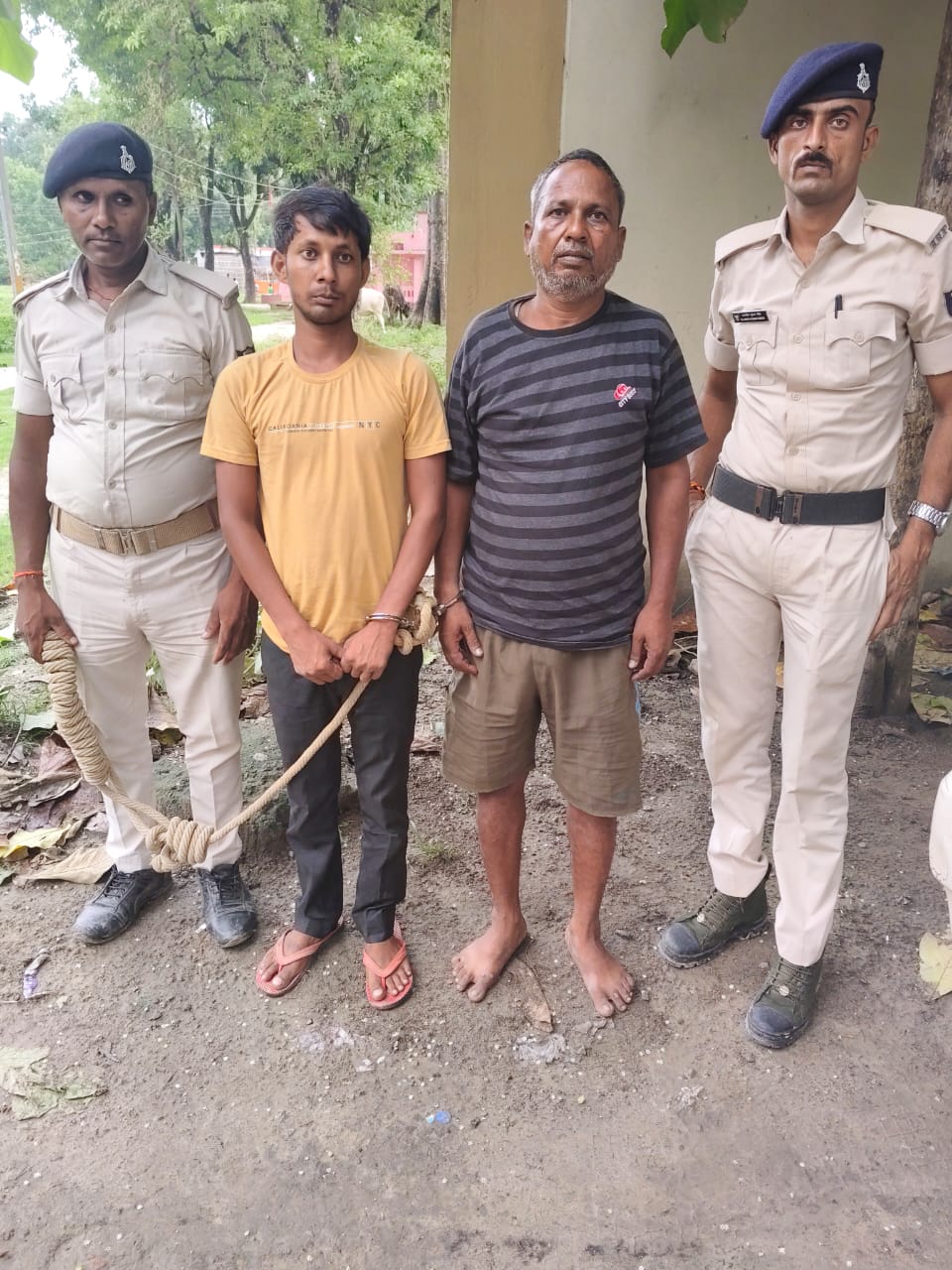 पुलिस गिरफ्त में शटरकटवा गैग के दोनो शातिर