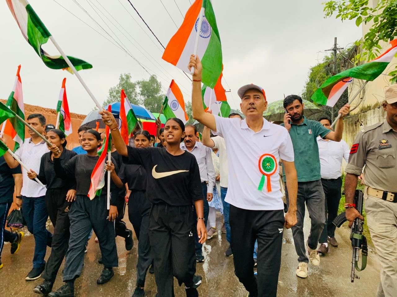 Kathua district administration organized a grand tricolor rally