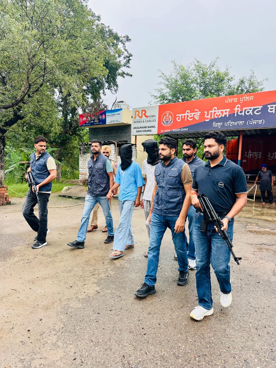 पंजाब पुलिस द्वारा गिरफ्तार लाॅरेंस गैंग के दाे आराेपी