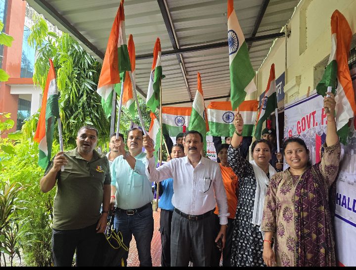 महाविद्यालय मे तिरंगा यात्रा का आयोजन