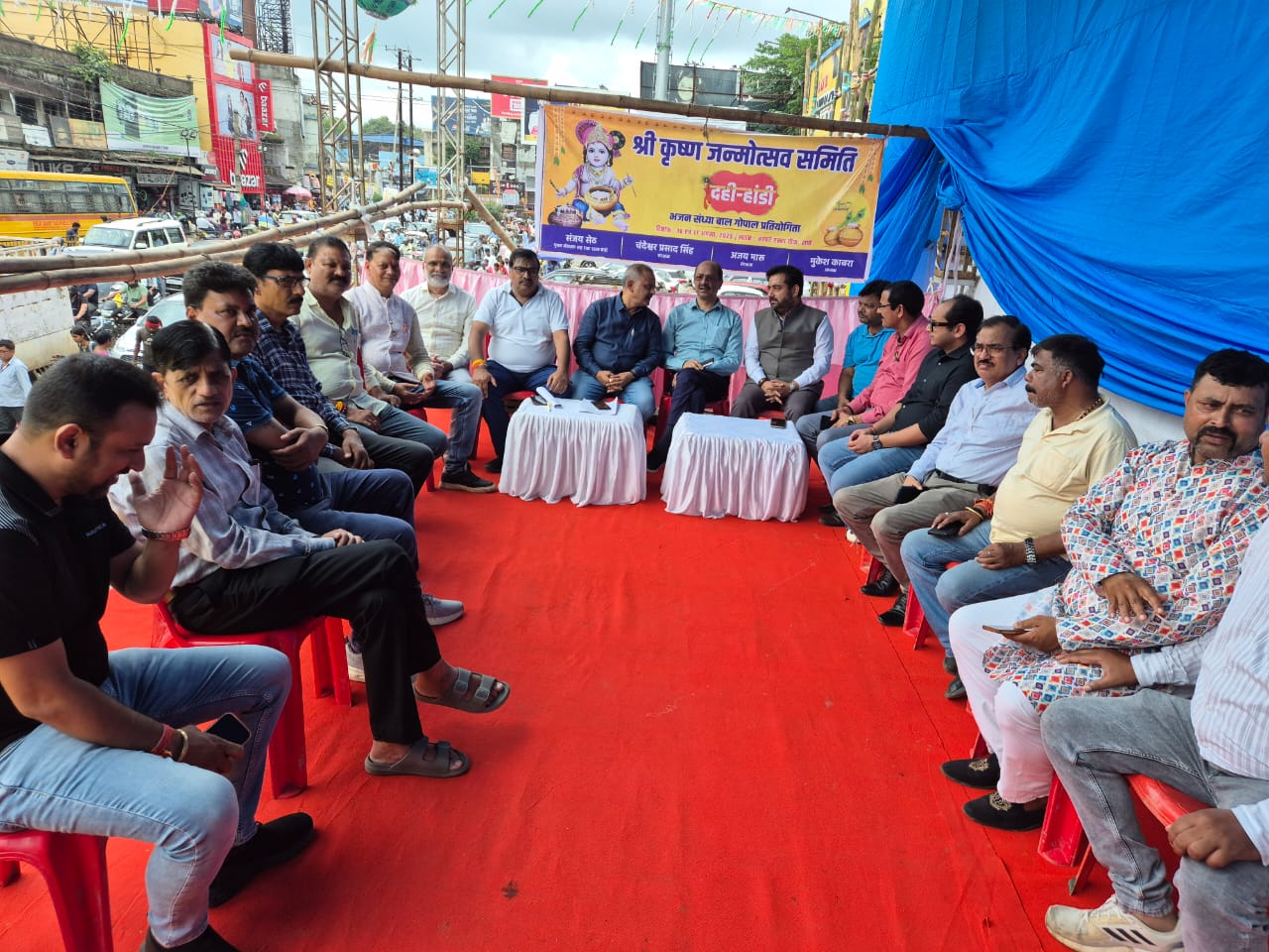 प्रेस वार्ता की तस्वीर