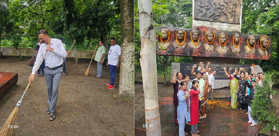 स्वतंत्रता दिवस की पूर्व संध्या पर गुवाहाटी के तरुण राम फूकन पार्क में गुरुवार को सफाई एवं शहीदों को श्रद्धांजलि अर्पित कर नारेबाजी करते भाजपा के कार्यकर्ता।