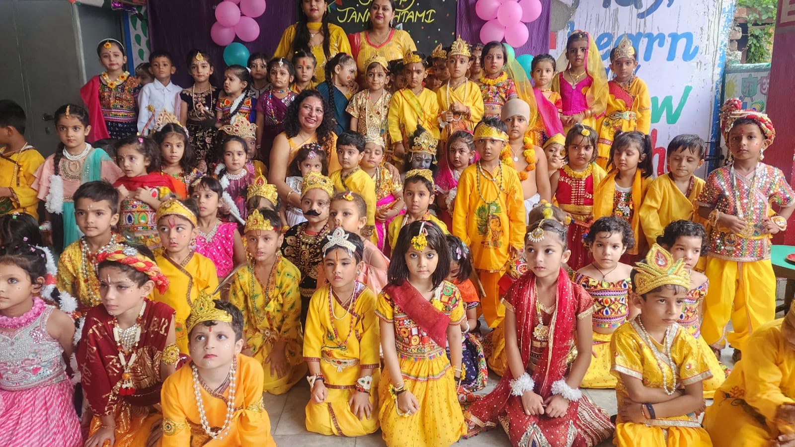 The performances of the little children of Tiny Scholars School dressed as Krishna, Radha and Gopi mesmerized everyone